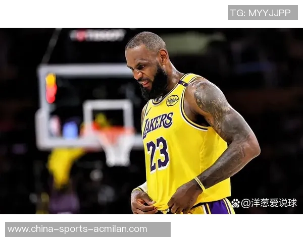 詹姆斯领衔湖人对决老鹰球迷期待精彩对抗与激烈较量